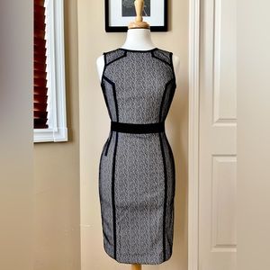 NWOT - BANANA REPUBLIC sheath dress, size 2